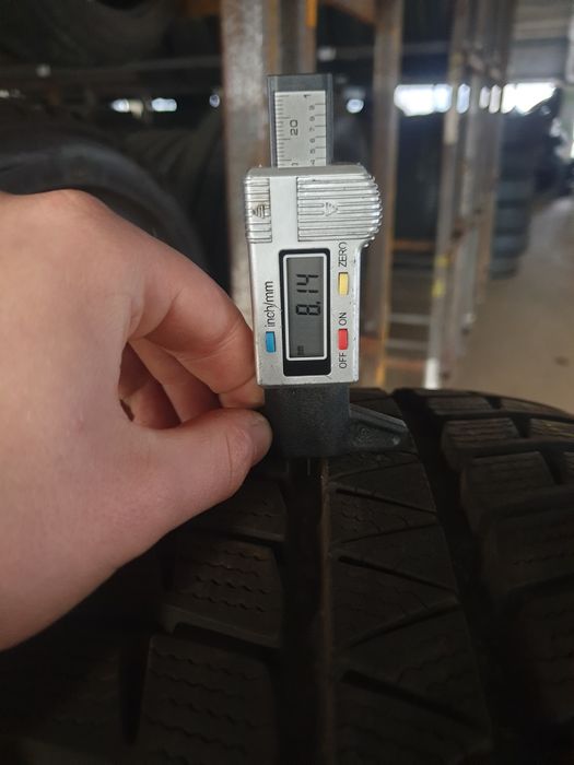 225/50R17 98V Falken EuroWinter HS449 Z196/50B