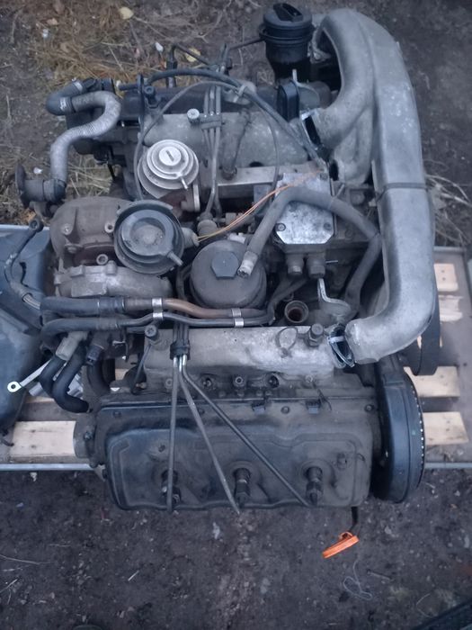 Двигун ПасатБ5 2,5D