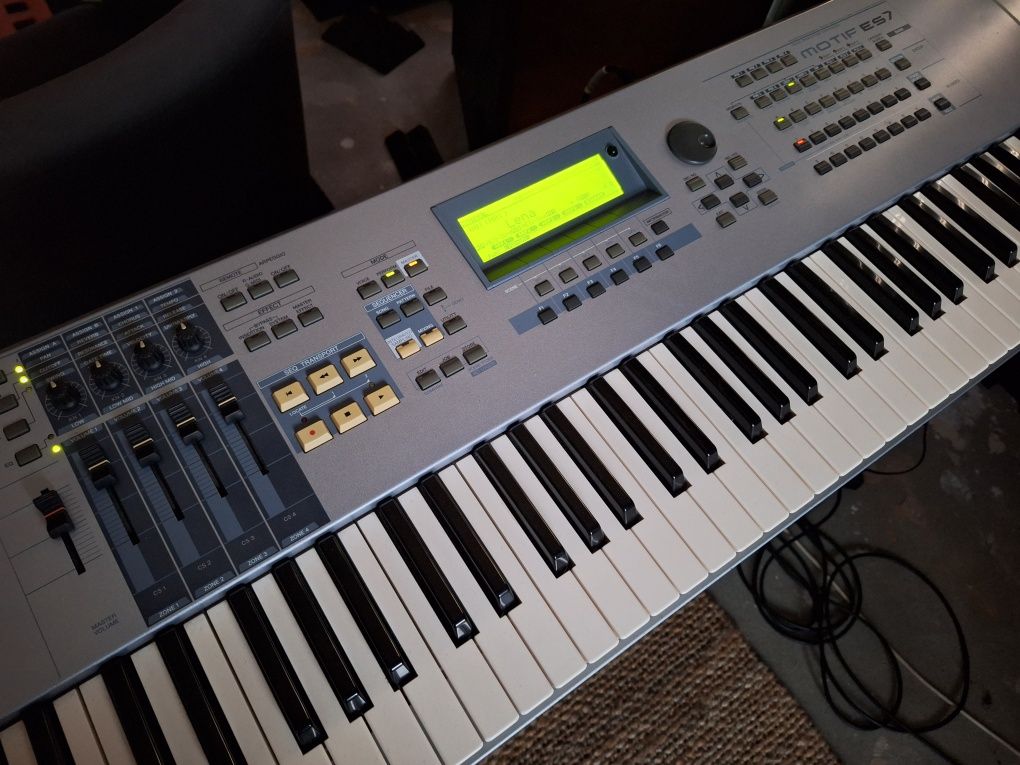 Yamaha motif ES7
