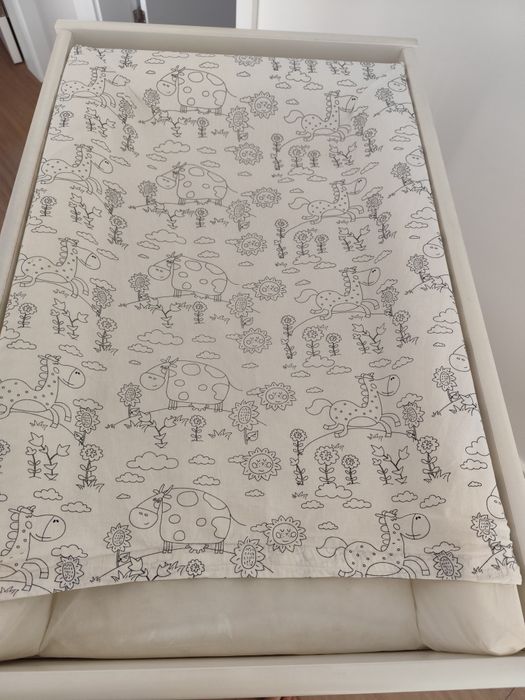 Trocador + muda fraldas ikea