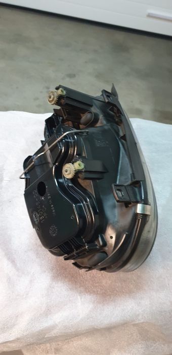 Conjunto faróis VW golf IV TDI