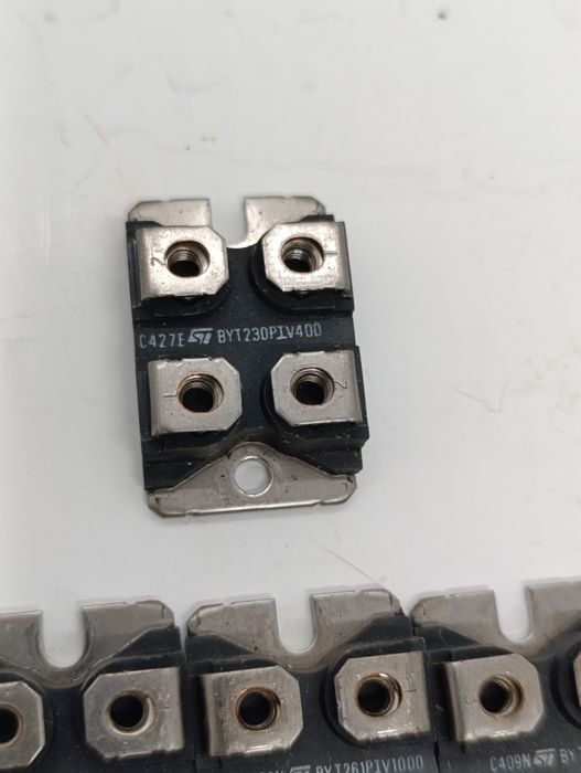 Силовий діодний мобуль С431 C409N C427E силовой диодный модуль