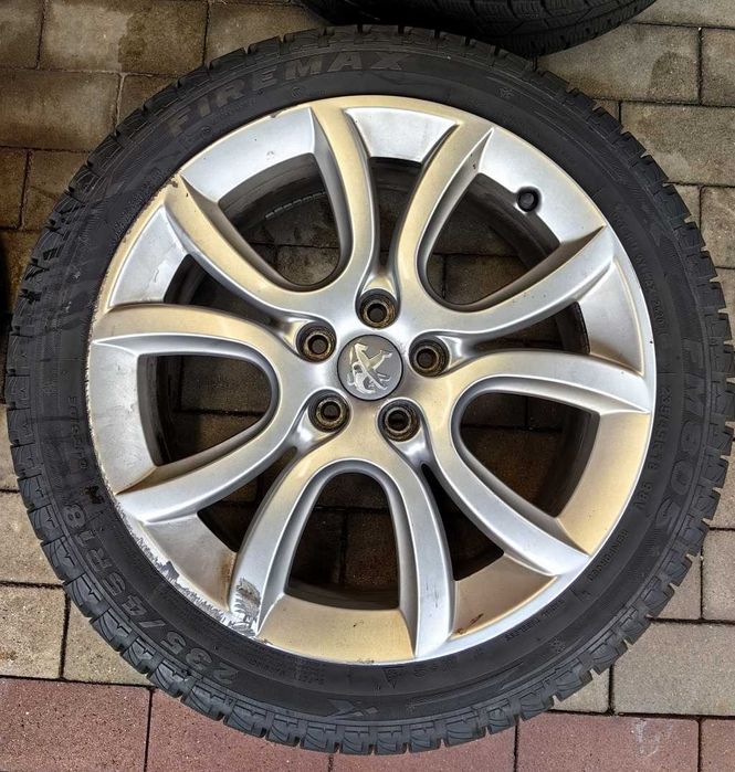 Alufelgi Peugeot 508 18" 5x108 z oponami zimowymi 235/45 dot 2020