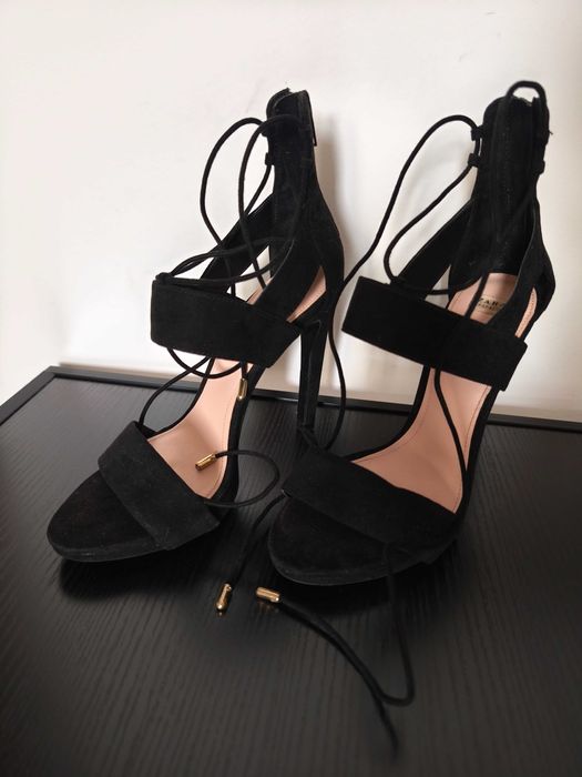 Szpilki Zara damskie