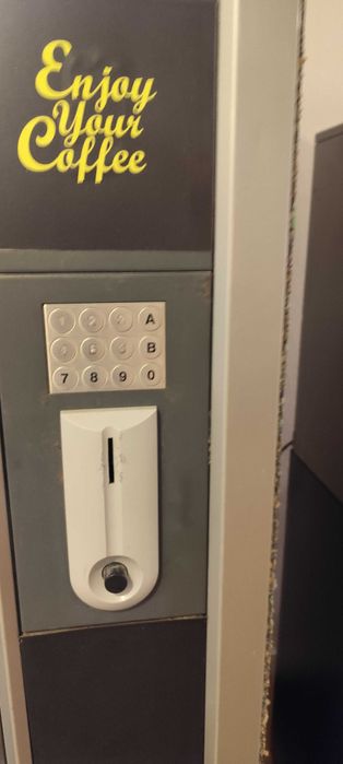 Maquina de vending com moedeiro