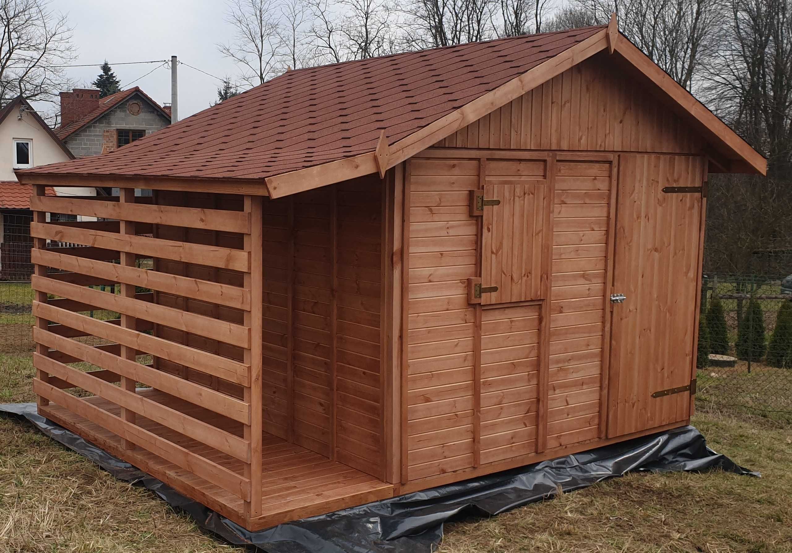 Domek ogrodowy drewniany 3×3 m z drewutnią 1×3 m Drewutnia Szopa 12m2