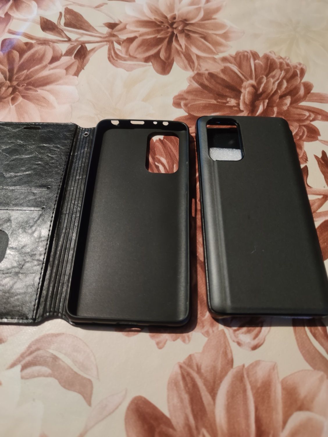 Zegar na etui. 2 etui do Xiaomi note 10 pro czytaj opis