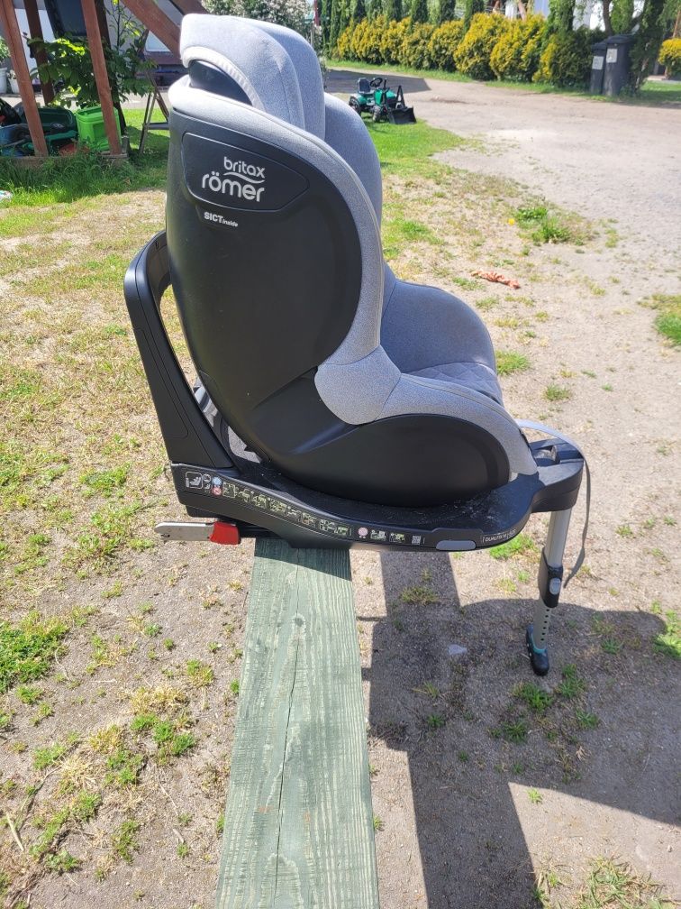 Britax Römer dualfix M i-size fotelik