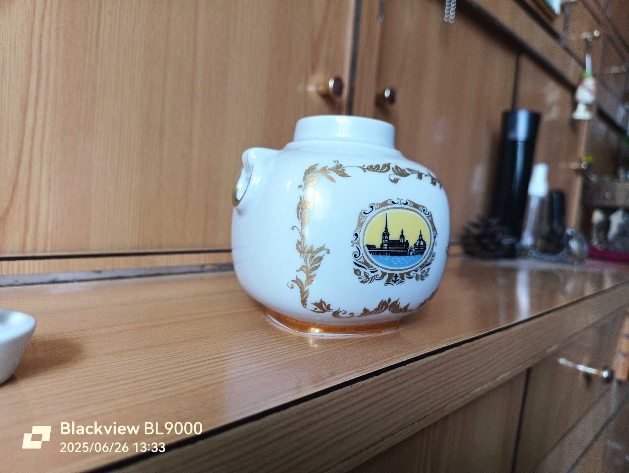 Чайница фарфоровая ЛФЗ СССР 1970год Новая