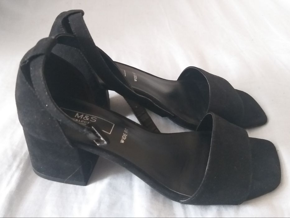 Женские босоножки 38 размер