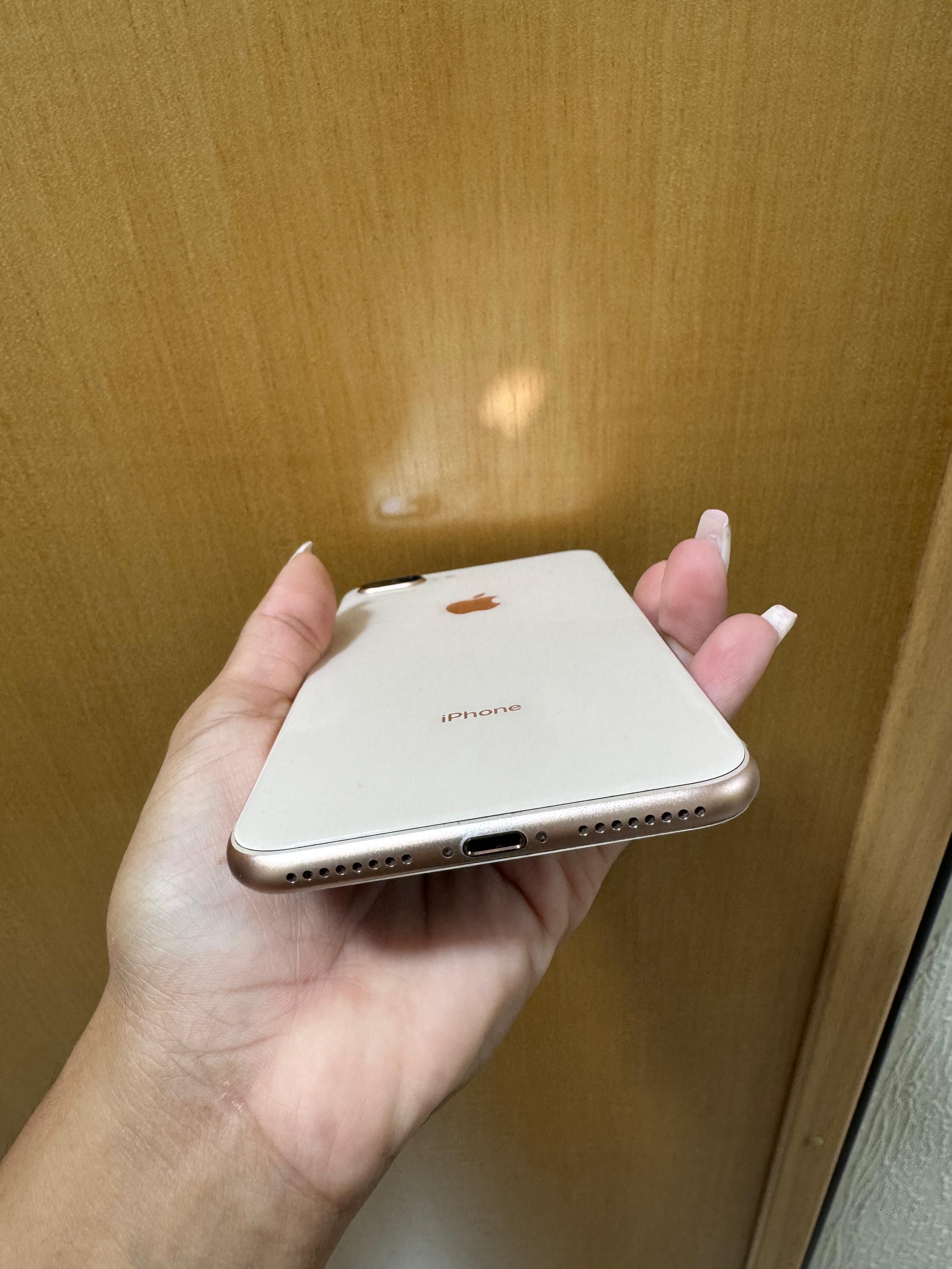 iPhone 8 Plus 64GB Rose