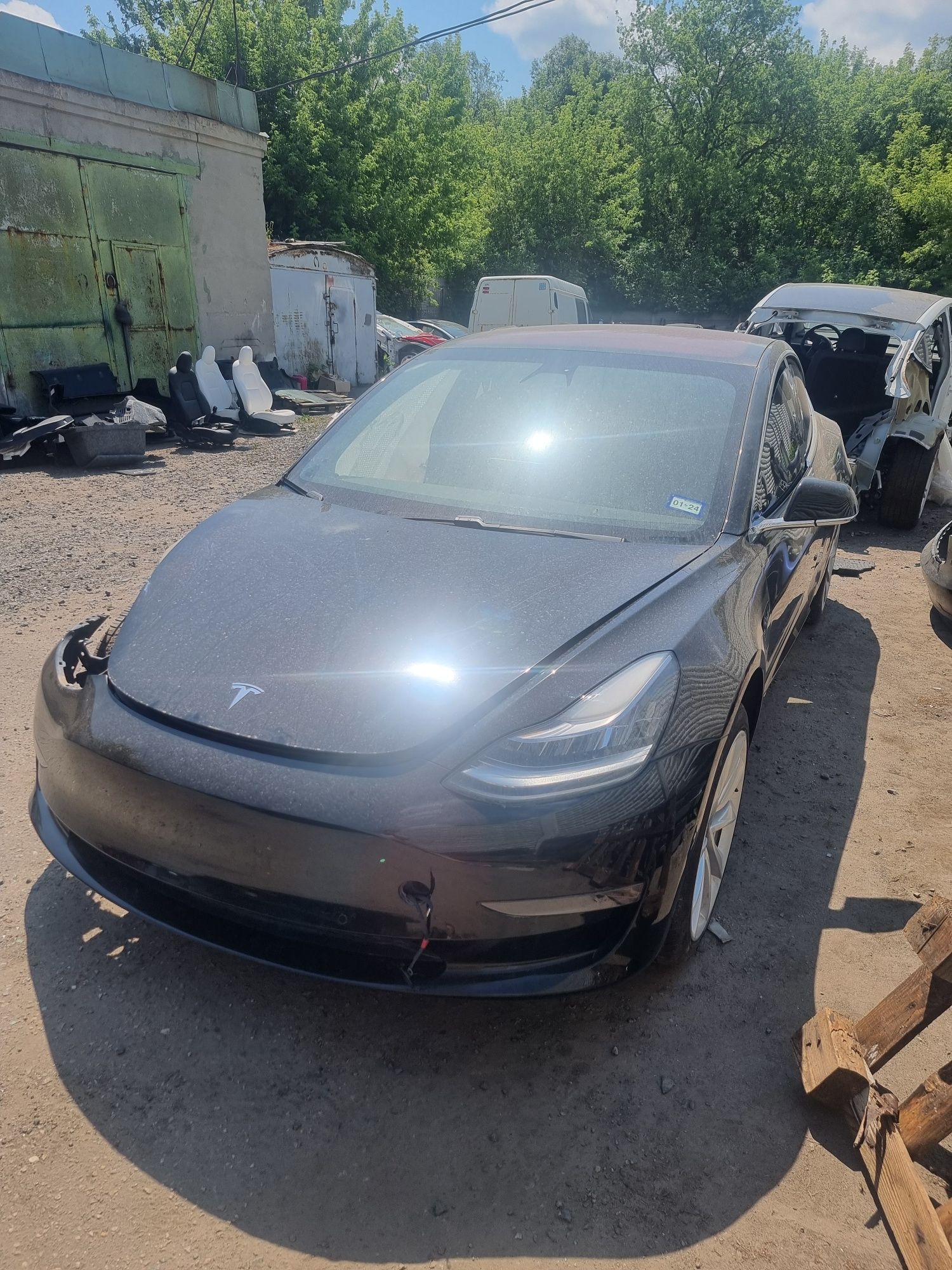 Розборка Tesla model 3 Y