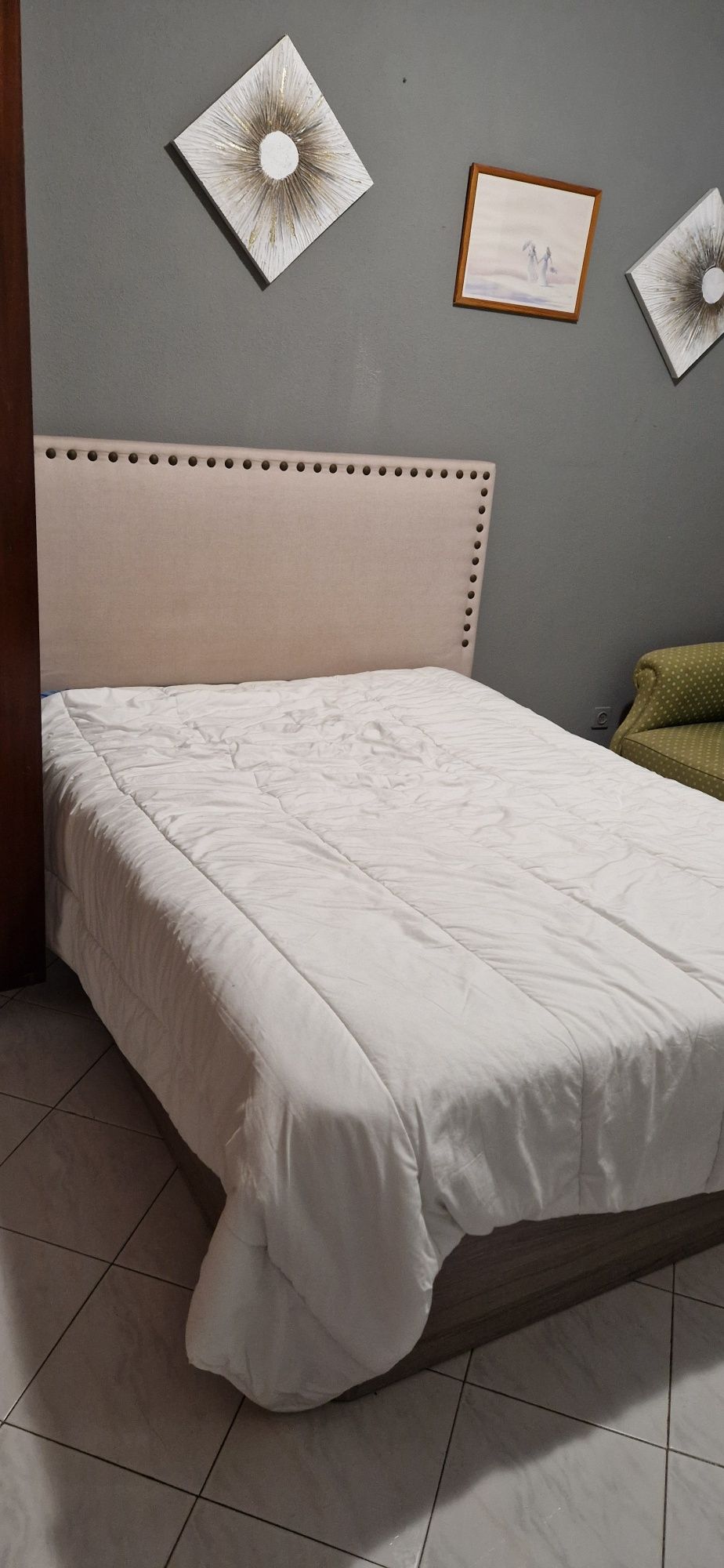 Aluga se Quarto em Almancil 250 euros por pessoa