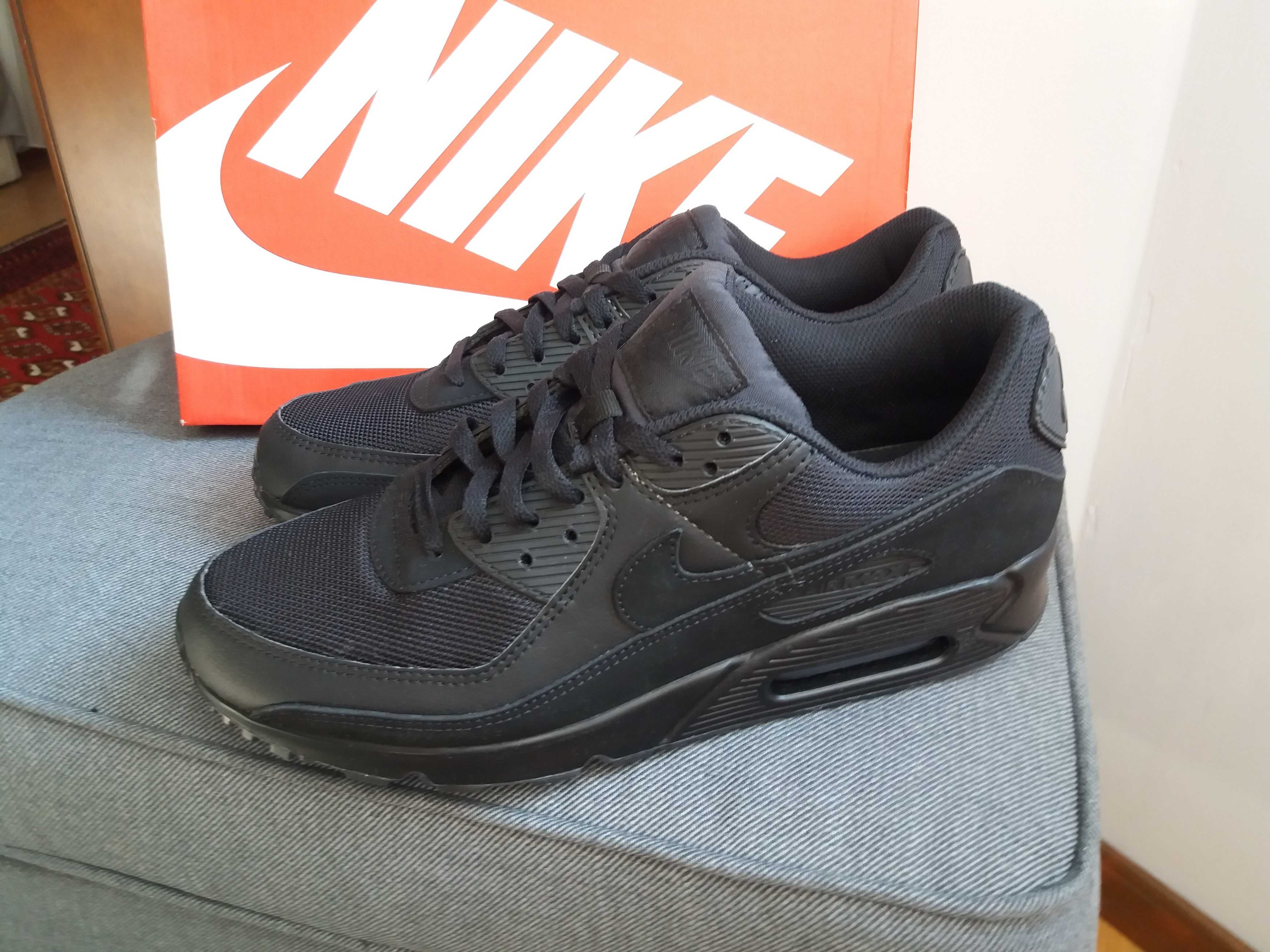 (r Eur 45,5/US 11,5) Nike Air Max 90 Recraft Triple Black CN8490, 003