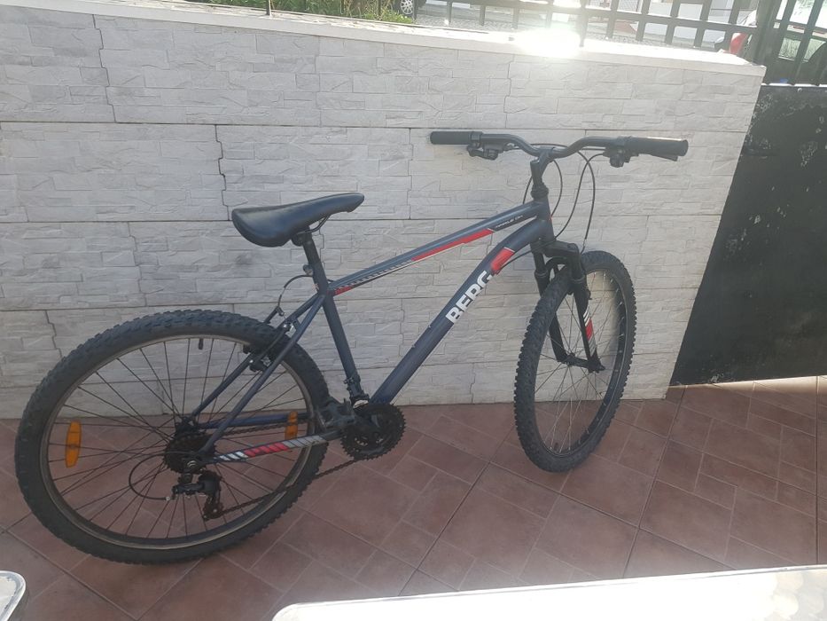Bicicleta roda 26 BERG em alumínio impecável tudo a funcionar