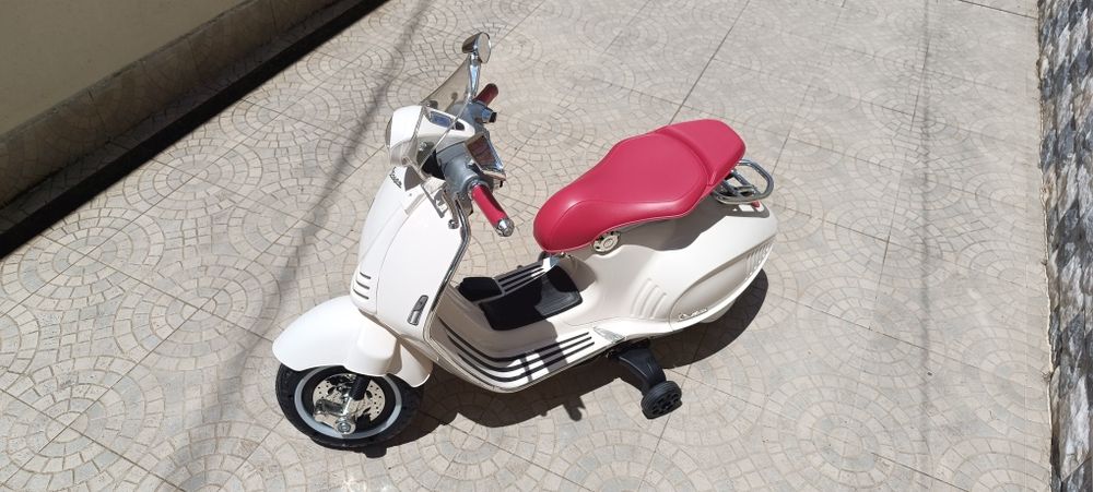 Scooter criança elétrica