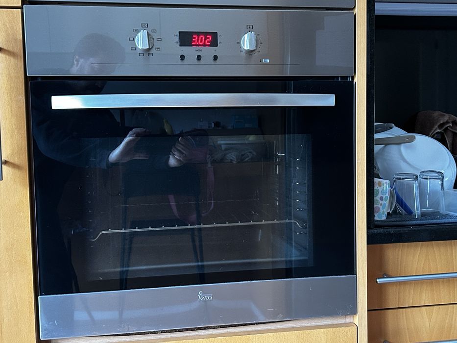 Forno de encastrar TEKA