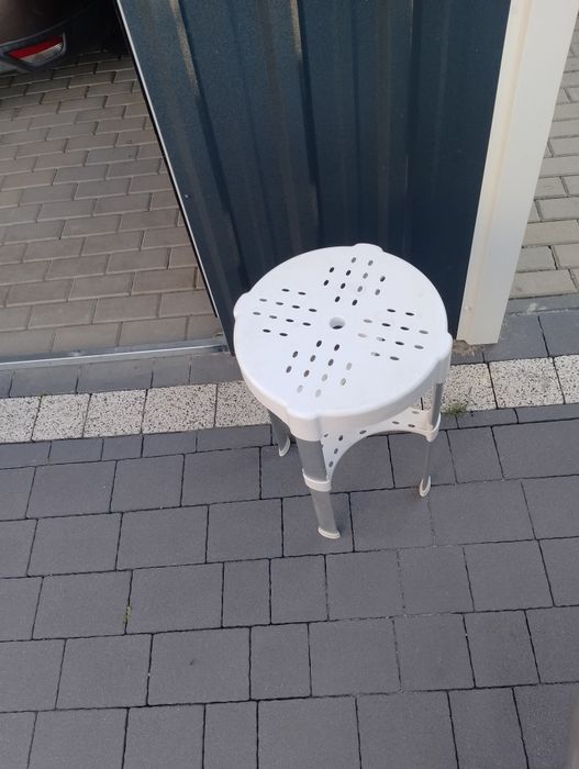 Taboret stołek łazienkowy .