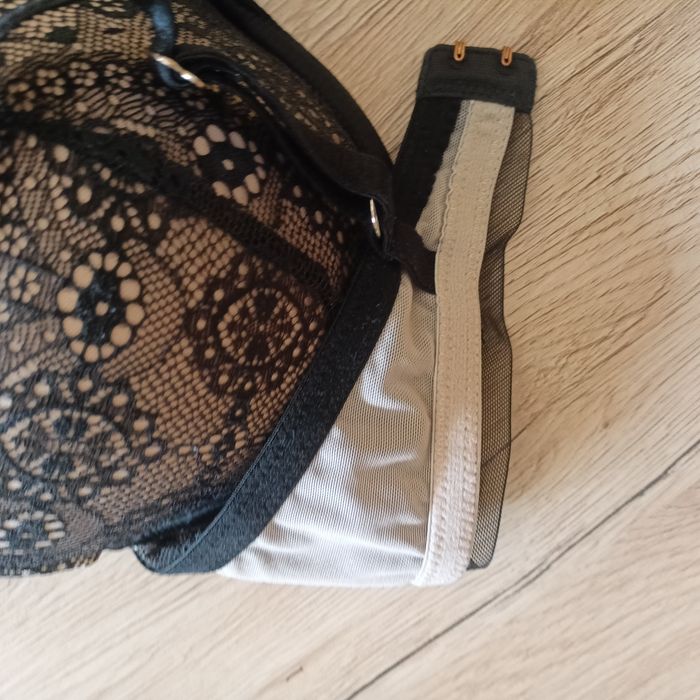 Biustonosz esotiq 75 D