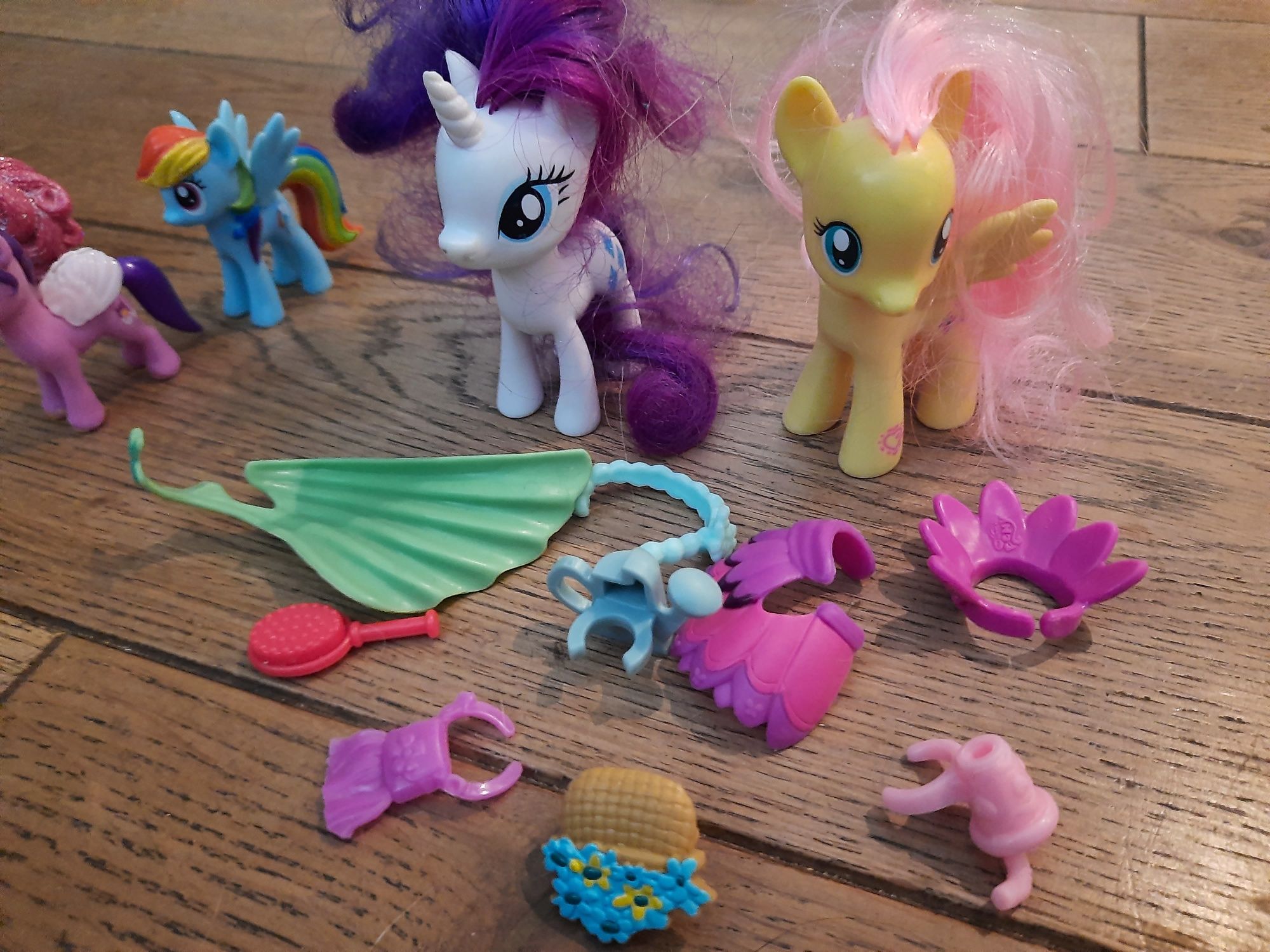 Sprzedam zestaw figurek my little pony