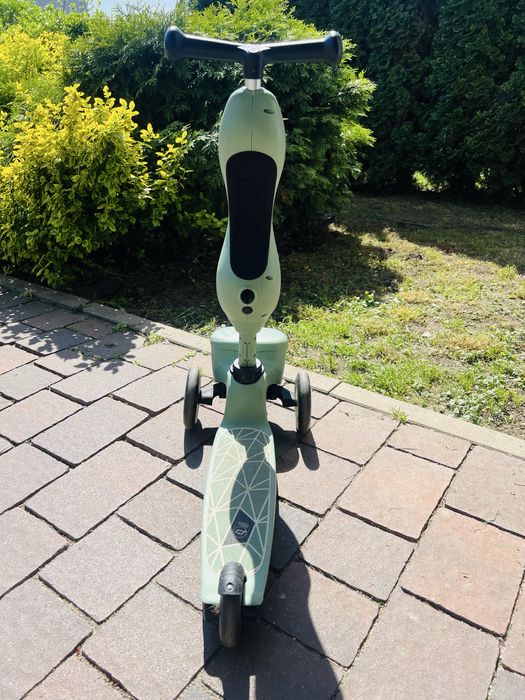 Scoot and Ride -hulajnoga 2w1 z zamykanym schowkiem - Green Lines