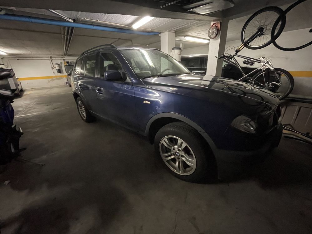 Bmw X 3 azul …………