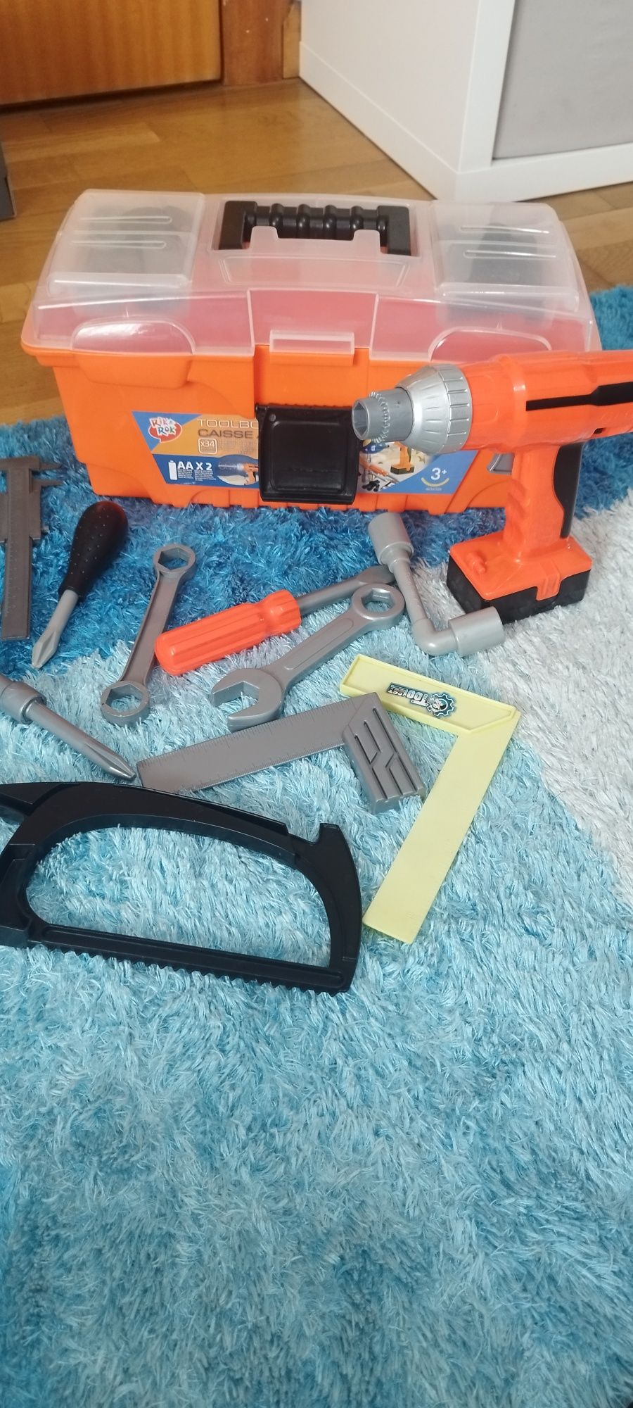 Vendo caixa de ferramentas de brincar