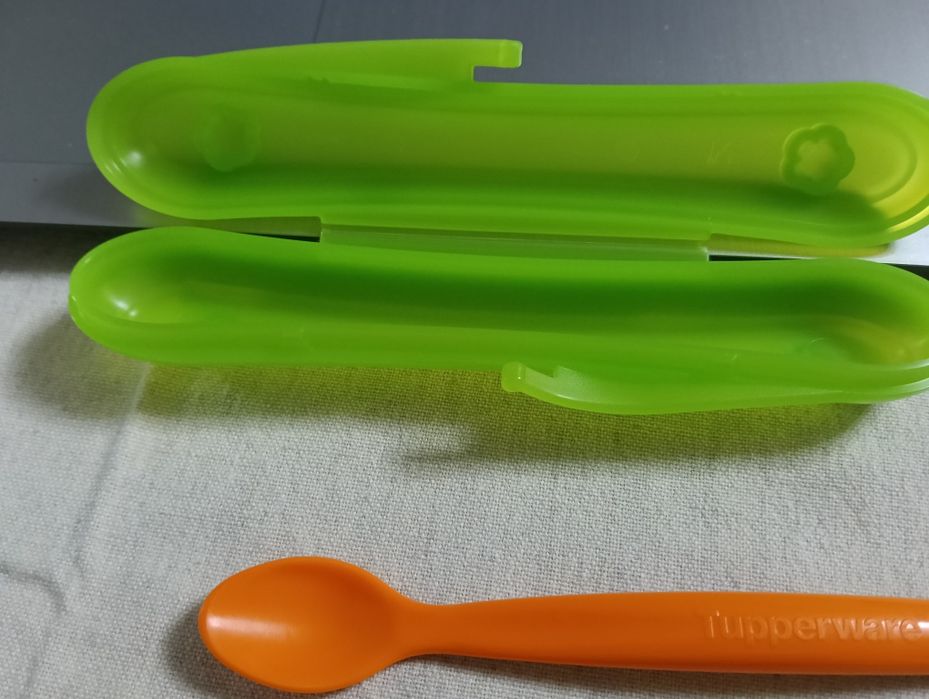Colher com estojo da Tupperware