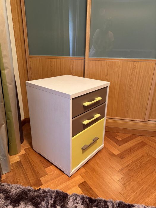 Mesa de Cabeceira como nova