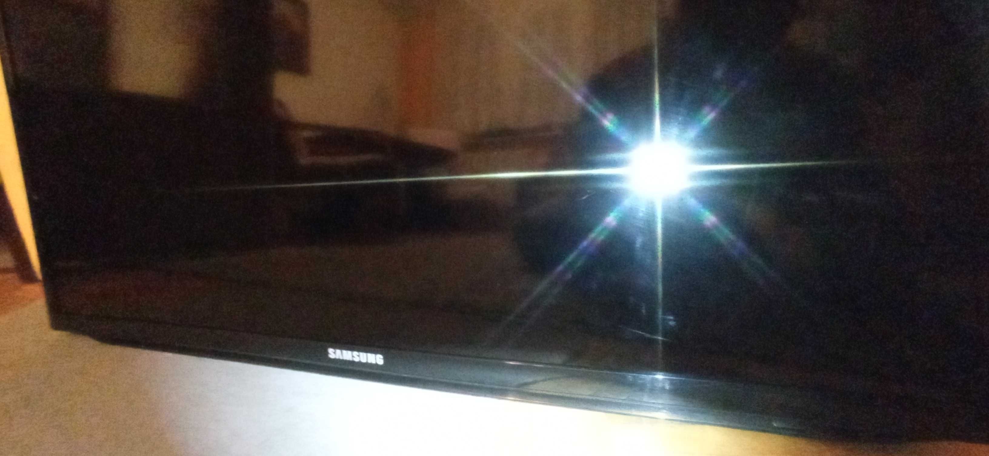 Telewizor LED SAMSUNG UE32EH5300W 32" Brak podświetlenia