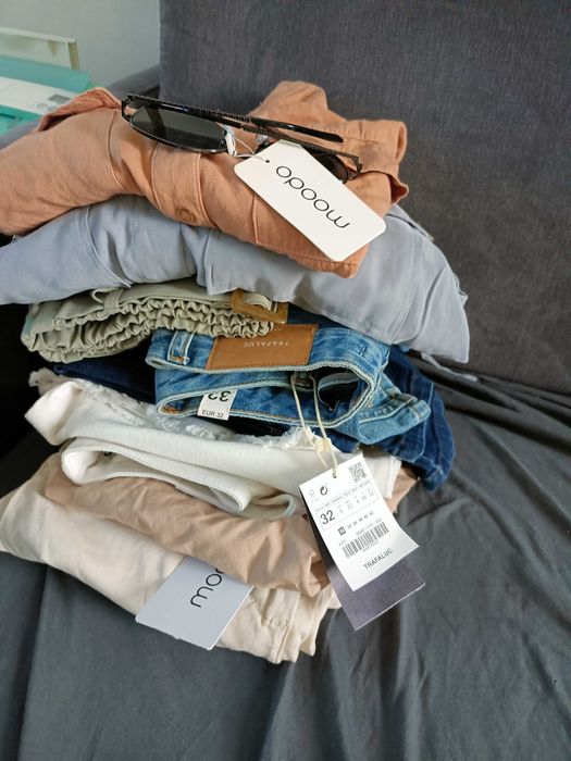 Zestaw ubrań XS s nowe spodnie Zara bluzki nowe i używane