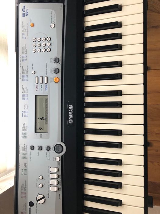 Синтезатор Yamaha YPT 200