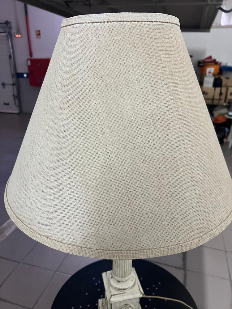 Candeeiro de mesa