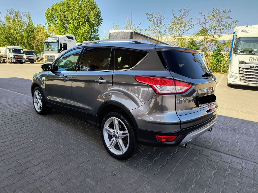 Ford Kuga Titanium,bogata wersja,super stan,hak,alu 19