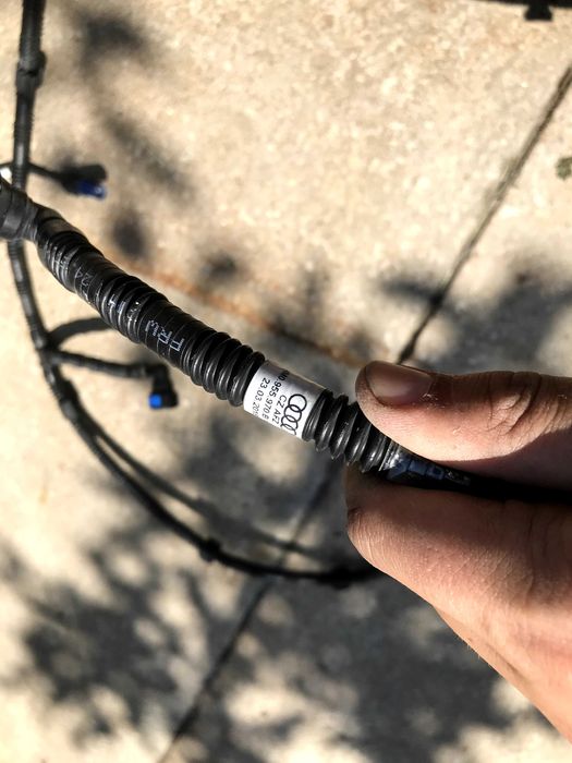 Шланг омивача переднього бамперу Audi q7 4m 2016+ 4m0955970b