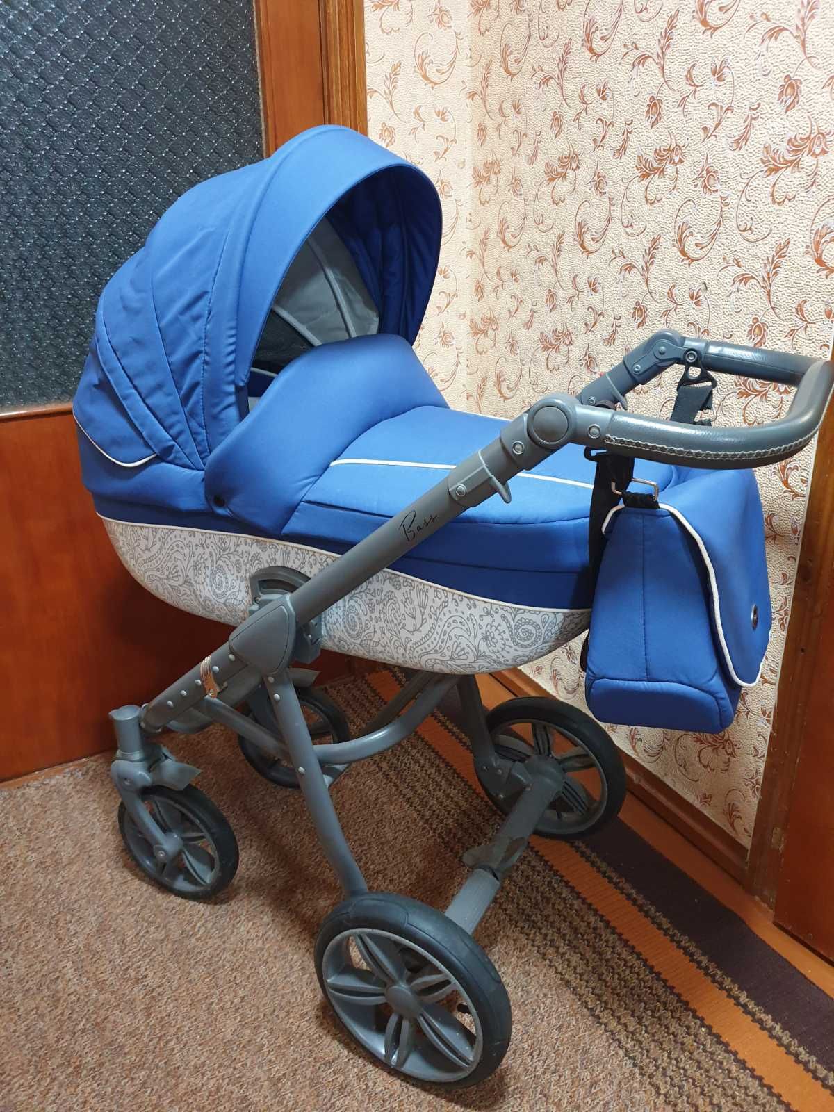 Продам коляску Универсальную/2 в 1 Roan Bass/Б.У.
