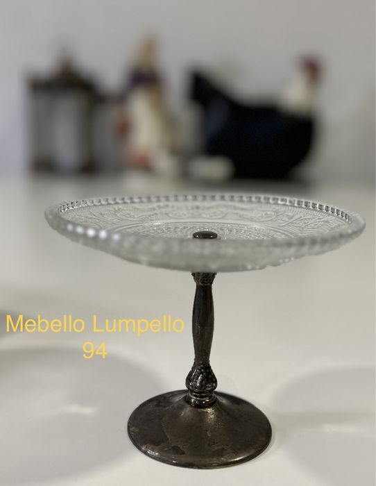 Mała patera na nodze paterka szklana dekoracja na cukierki ciastka 94