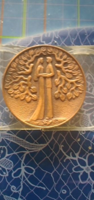 Советский свадебный медальон