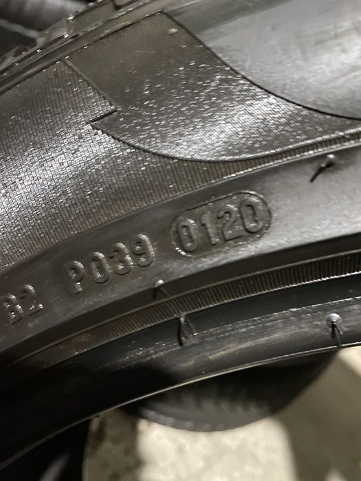 295/40 R20 Pirelli Scorpion 20г, пара шин зимних.