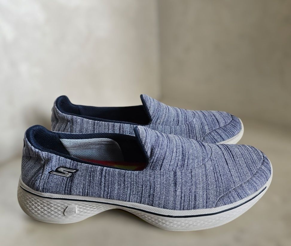 Женские мокасины "Skechers Goga Max "