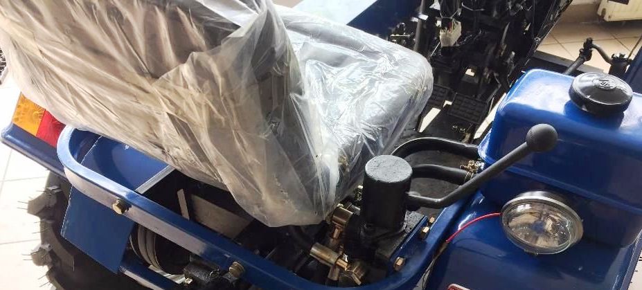 Мототрактор DW 160 LXL с плугом и фрезой, трактор ДВ160, минитрактор.