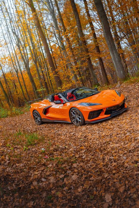 Wynajem samochodu Chevrolet Corvette C8 do teledysku filmu event sesji