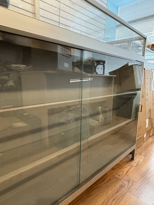 Тумба-вітрина стелаж торгова дзеркальна