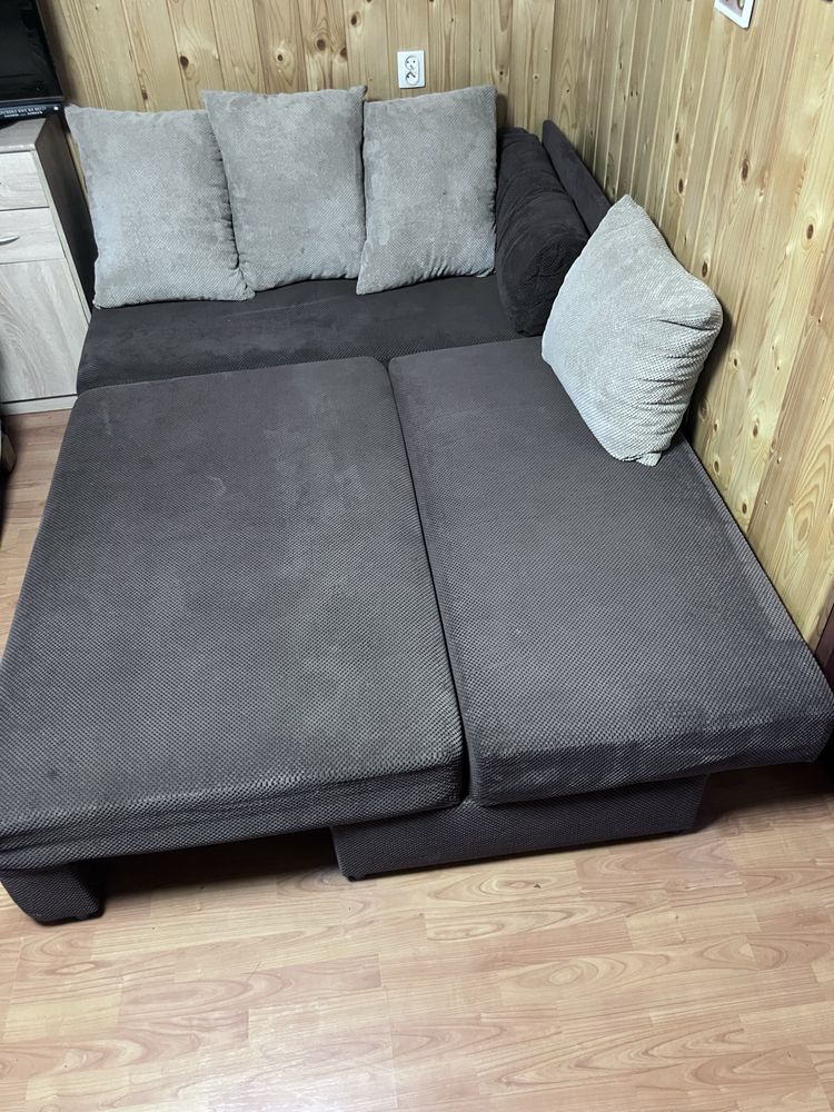 Naroznik z funkcja spania