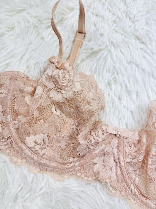 Biustonosz miękki fiszbiny 70D beżowy Change