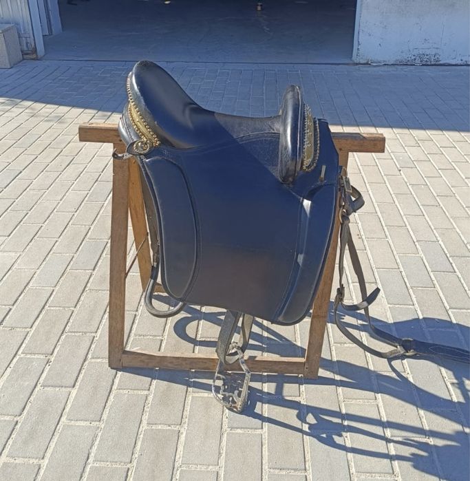 Sela completa para cavalo
