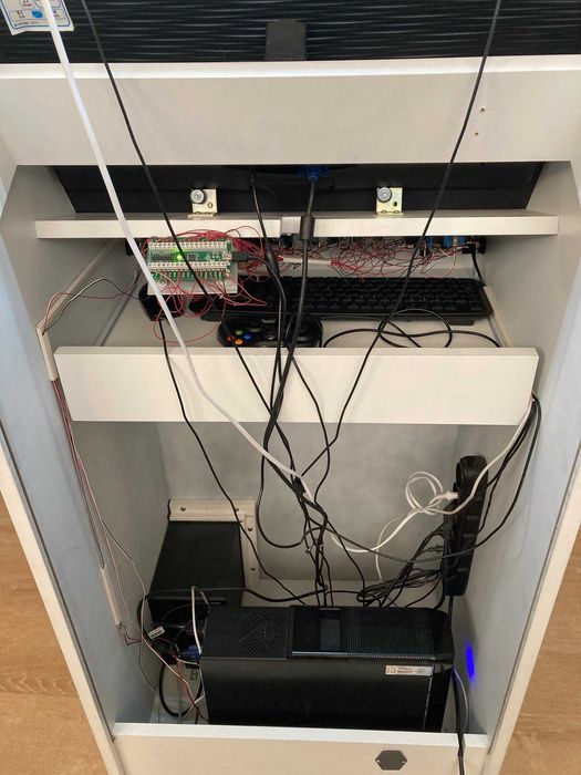 Máquina Arcade Vertical BigBox - MAME Sega Nintendo Neo Geo Pinball