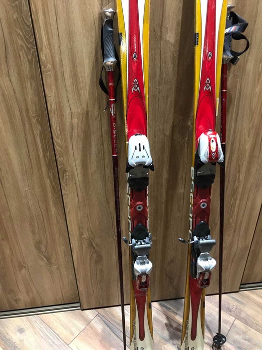 Лижі K2 Escape Cruiser 168 см з кріпленнями та палицями, оригінал