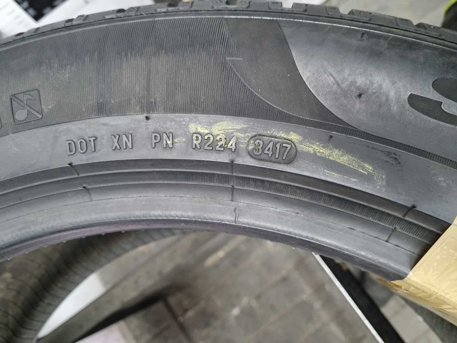 285/45/20 112V Pirelli Scorpion Winter AO Dot.3417R