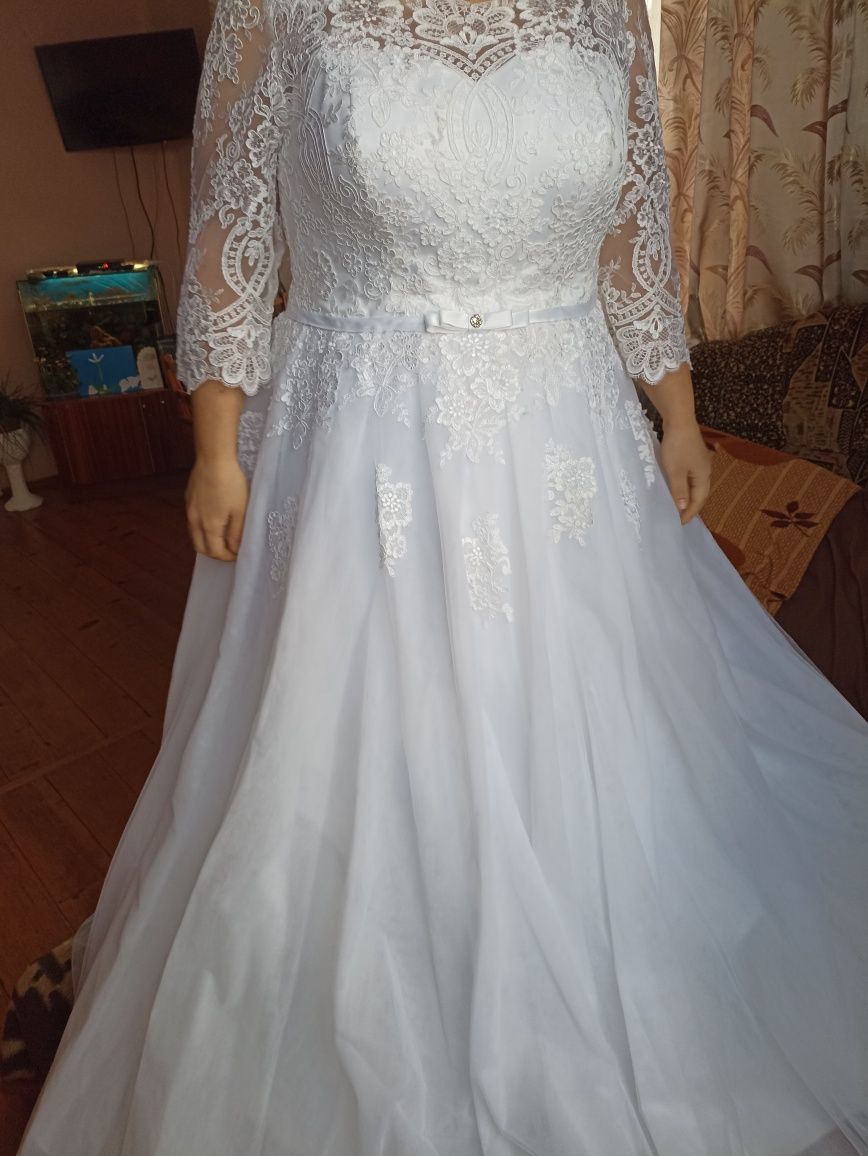 Весільна сукня XXXL